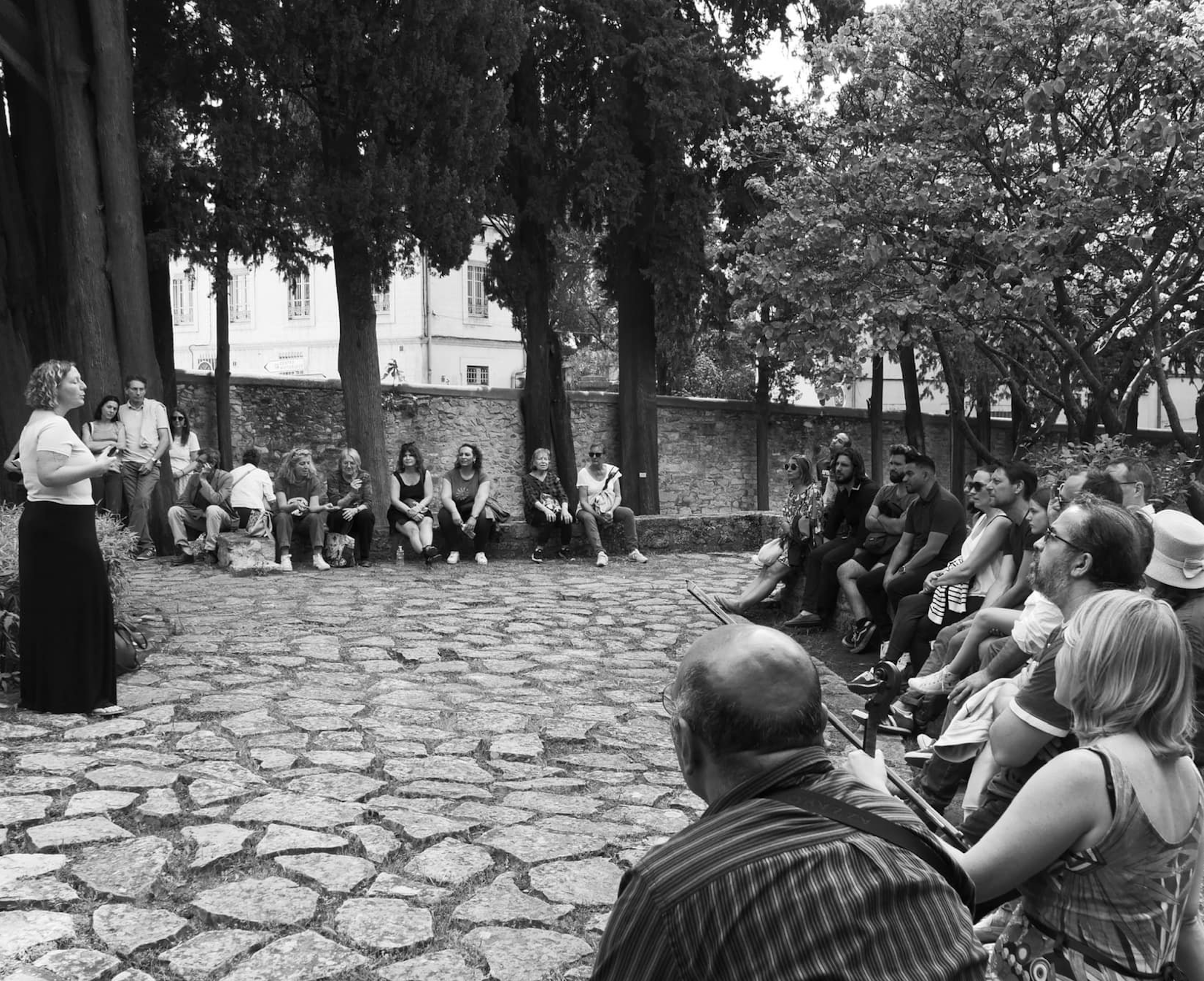 Dites le avec un livre - Jardin des plantes Montpellier - Comédie du livre - Motifs D'évasion - Nourdine Bara